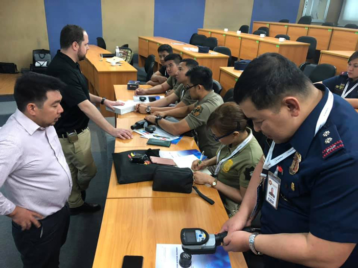 野外作業(yè)下的無(wú)損檢測(cè),隱藏在150mm深處的違禁品探測(cè) 野外作業(yè)下的無(wú)損檢測(cè),隱藏在150mm深處的違禁品探測(cè)